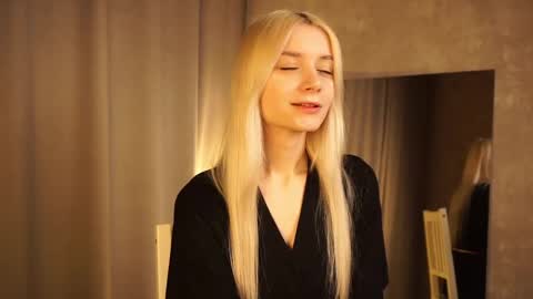 Snapshot of cassie130505 chatting on 02/20/25, 03:30 Cassie online show from 02/20/25, 03:30