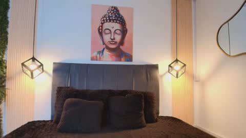 Snapshot of cassie_bloom chatting on 12/04/25, 08:06 cassie_bloom online show from 12/04/25, 08:06