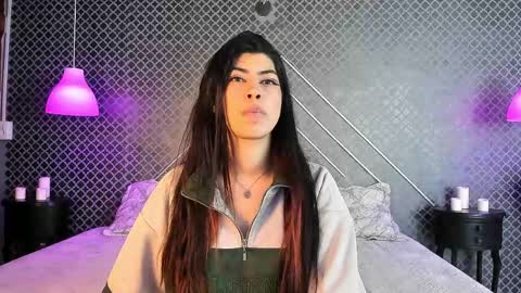 Snapshot of cassie_bloom chatting on 05/13/26, 03:37 cassie_bloom online show from 05/13/26, 03:37