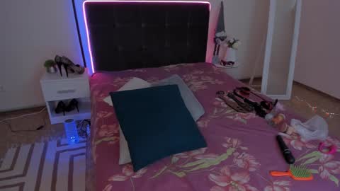 Cassie online show from 01/20/25, 06:42