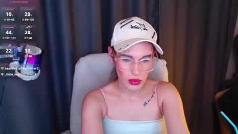 Snapshot of cassiemich chatting on 03/11/25, 12:54 Cassie online show from 03/11/25, 12:54