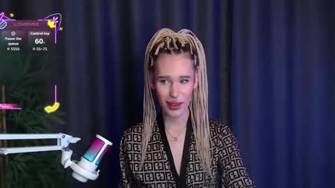 Cassie online show from 12/15/25, 05:55