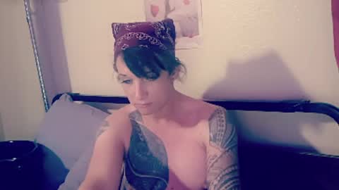 Cassiemichelle online show from 04/16/26, 07:53