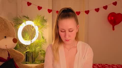 Snapshot of cassiereborn chatting on 02/24/26, 04:38 Casey online show from 02/24/26, 04:38