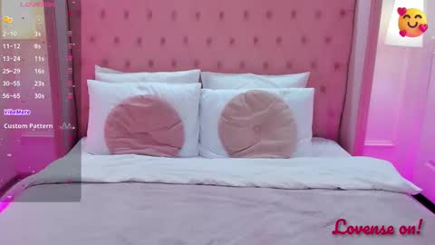 Snapshot of cassieride chatting on 11/25/25, 06:46 Curly online show from 11/25/25, 06:46