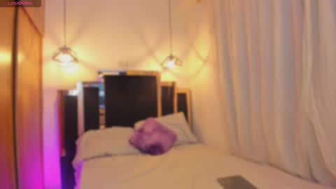 Snapshot of cassiesteven chatting on 12/18/25, 02:06 Cassie Stevens online show from 12/18/25, 02:06