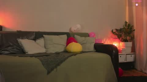 Snapshot of cassisland chatting on 02/17/25, 11:31 cassandra online show from 02/17/25, 11:31