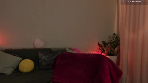 Snapshot of cassisland chatting on 02/23/25, 10:31 cassandra online show from 02/23/25, 10:31