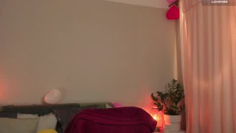 Snapshot of cassisland chatting on 02/24/25, 04:04 cassandra online show from 02/24/25, 04:04