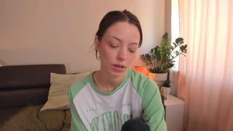 Snapshot of cassisland chatting on 10/03/25, 11:07 cassandra online show from 10/03/25, 11:07