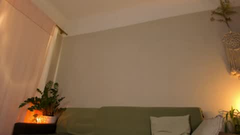  cassandra  online show from 04/15/26, 06:59