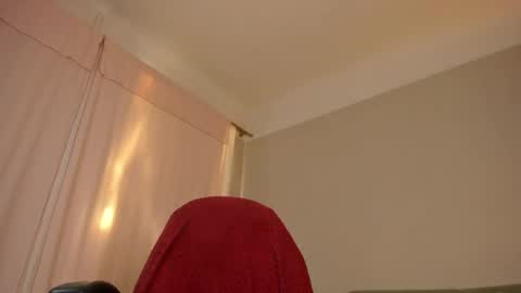  cassandra  online show from 04/19/26, 06:21