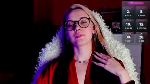 Snapshot of cassy_moore chatting on 02/03/25, 10:00 Ellie online show from 02/03/25, 10:00