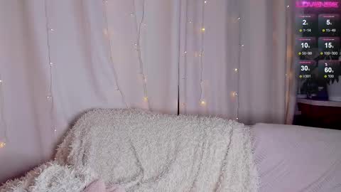 Snapshot of cassy_moore chatting on 10/10/25, 08:19 Ellie online show from 10/10/25, 08:19