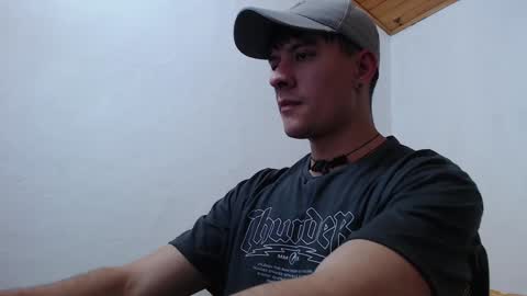 Snapshot of casteryx chatting on 01/06/25, 02:48 Juan online show from 01/06/25, 02:48