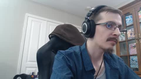 Snapshot of casuallycorrupt chatting on 11/05/25, 07:08 casuallycorrupt online show from 11/05/25, 07:08