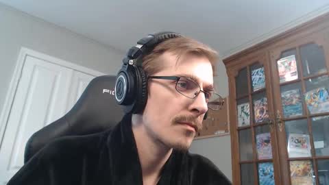 Snapshot of casuallycorrupt chatting on 12/22/25, 05:59 casuallycorrupt online show from 12/22/25, 05:59