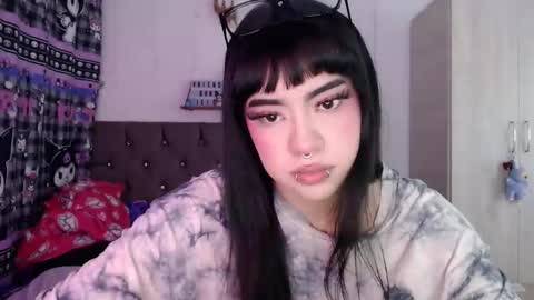 Mila online show from 04/29/26, 07:34