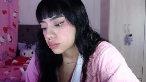 Mila online show from 06/10/26, 06:45