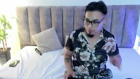 gina and nico online show from 09/23/25, 03:42