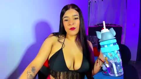 Snapshot of cata_lina_132 chatting on 08/06/26, 01:51 catalina online show from 08/06/26, 01:51