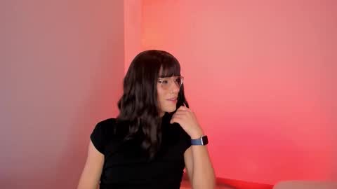 Snapshot of cata_n_cami chatting on 12/15/25, 02:49 cata_n_cami online show from 12/15/25, 02:49