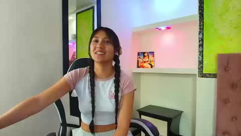 Snapshot of catalehia_milk chatting on 09/29/25, 09:41 C A T A L E H I A online show from 09/29/25, 09:41