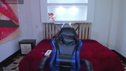 Snapshot of catalehia_milk chatting on 10/15/25, 08:53 C A T A L E H I A online show from 10/15/25, 08:53