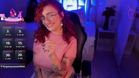 Snapshot of catalehia_moonlightt chatting on 05/13/26, 01:30 Catalehia online show from 05/13/26, 01:30