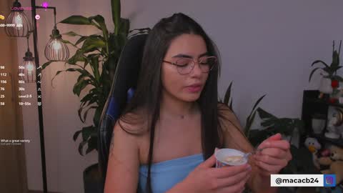 MACARENA online show from 01/18/25, 09:24