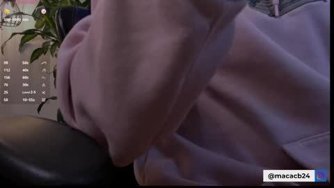 MACARENA online show from 02/23/25, 04:39