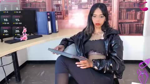 Queen Catalella online show from 11/14/25, 04:11