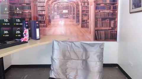 Queen Catalella online show from 12/16/25, 03:22