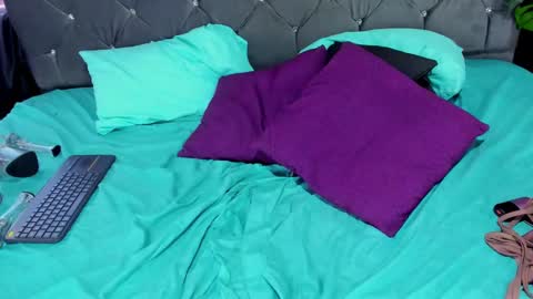 Snapshot of cataleya_divine chatting on 01/16/25, 02:08 Cata Prins  online show from 01/16/25, 02:08