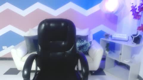 Snapshot of cataleya_eebony chatting on 12/01/25, 11:15 cataleya_eebony online show from 12/01/25, 11:15