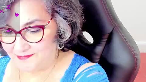 Snapshot of cataleya_mom_ chatting on 09/14/25, 02:54 cataleya  online show from 09/14/25, 02:54