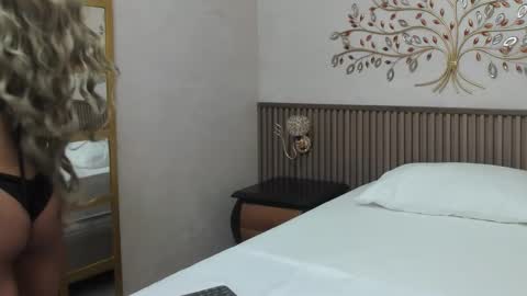 Cataleya  online show from 10/12/25, 02:21