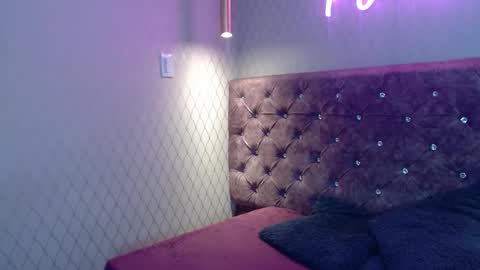 cataleyadamourx online show from 12/15/25, 11:14