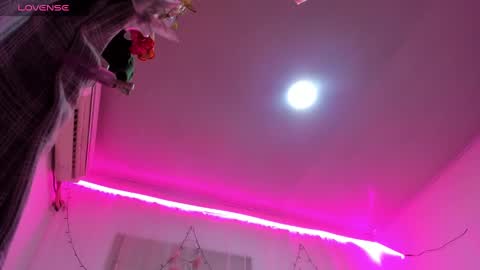 Snapshot of catalina_and_roger chatting on 03/10/25, 03:56 Cata y Roger online show from 03/10/25, 03:56