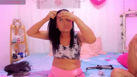 Snapshot of catalina_and_roger chatting on 03/12/25, 07:24 Cata y Roger online show from 03/12/25, 07:24