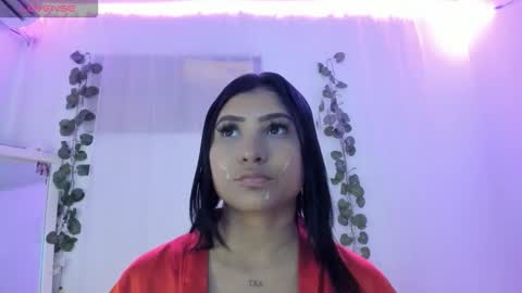 Snapshot of catalina_and_roger chatting on 11/27/25, 11:07 Cata y Roger online show from 11/27/25, 11:07