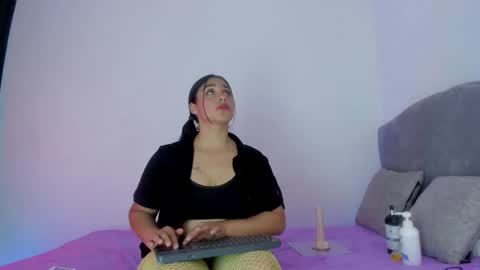 Catalina bustos online show from 09/24/25, 04:05