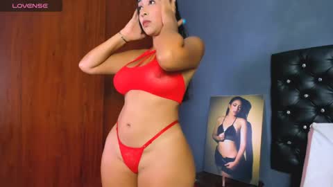 Snapshot of catalinamuss_ chatting on 05/01/26, 05:17 Catalina online show from 05/01/26, 05:17