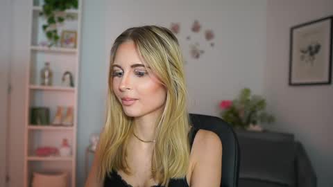 catecrago  online show from 02/27/25, 02:10