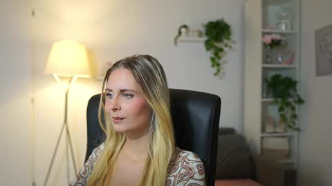 catecrago  online show from 09/15/25, 01:11