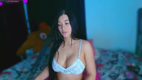 Cat online show from 11/20/25, 06:24