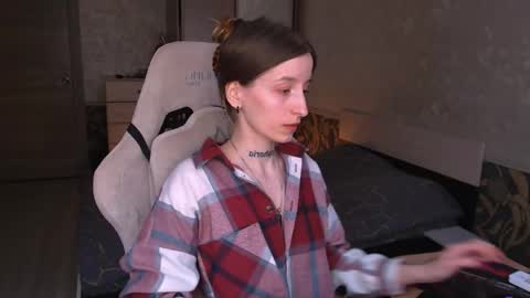 Snapshot of cath_dysphoria_ chatting on 05/06/26, 10:09 CATH online show from 05/06/26, 10:09