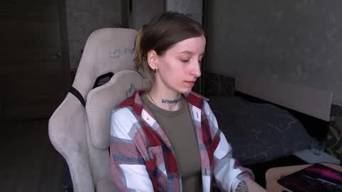 Snapshot of cath_dysphoria_ chatting on 05/16/26, 10:01 CATH online show from 05/16/26, 10:01