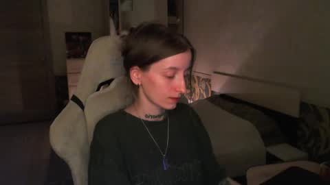 Snapshot of cath_dysphoria_ chatting on 06/07/26, 08:23 CATH online show from 06/07/26, 08:23