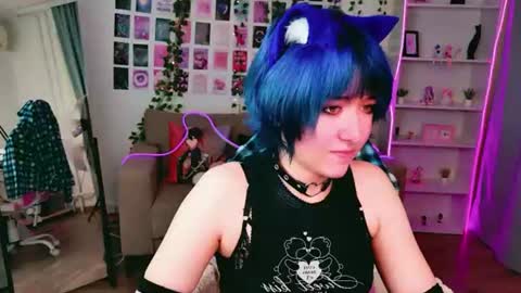 KettieHi My name is Katie I love drawing and I can play the guitar. And  love dancing online show from 08/07/26, 06:48